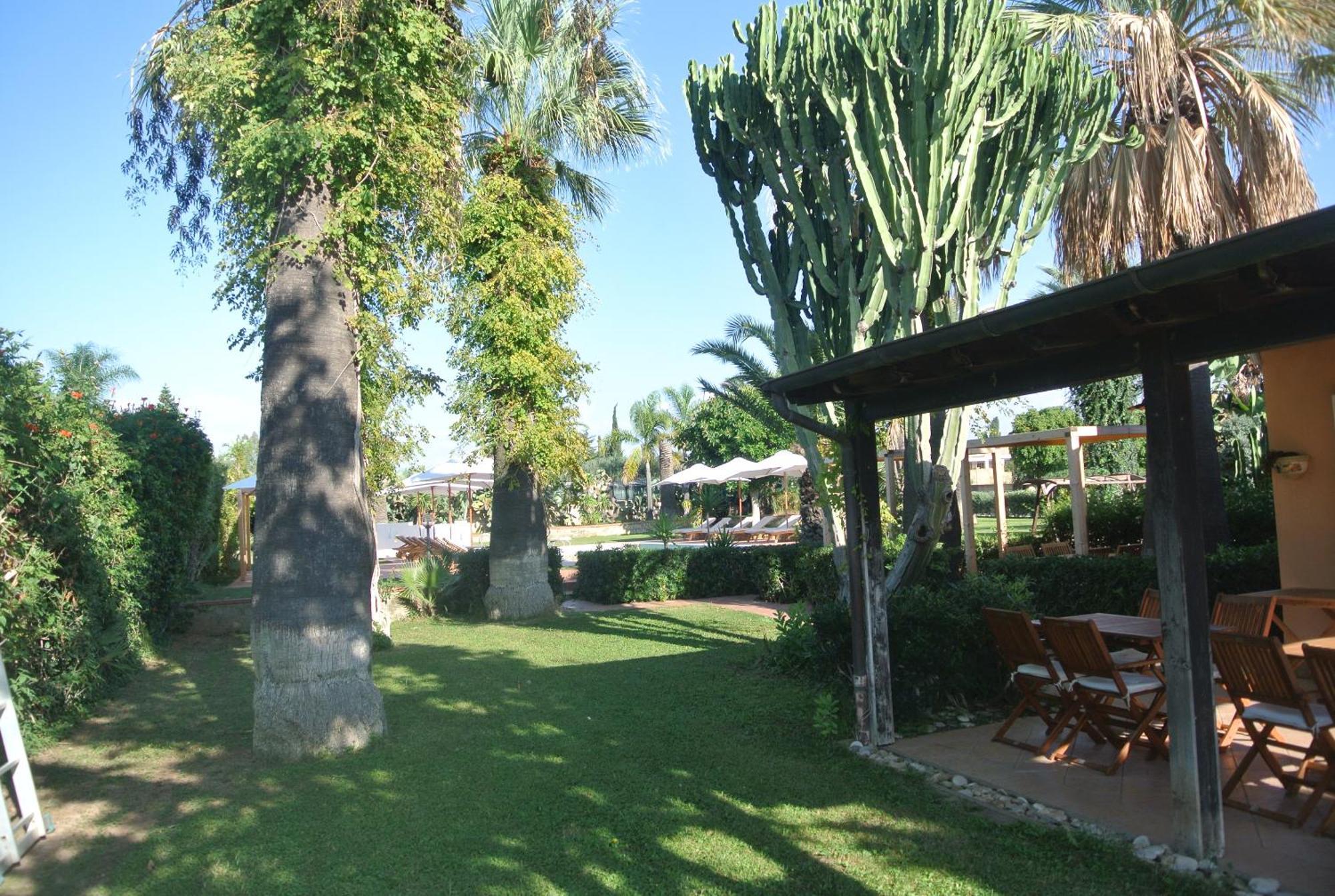 Villa Carlotta Resort San Leone Eksteriør billede